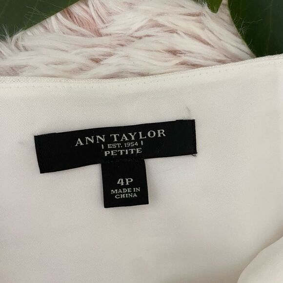 Ann Taylor Petite Linen Cream Tan Metallic Floral Embroidered Eyelet Skirt sz 4 - Picture 5 of 9